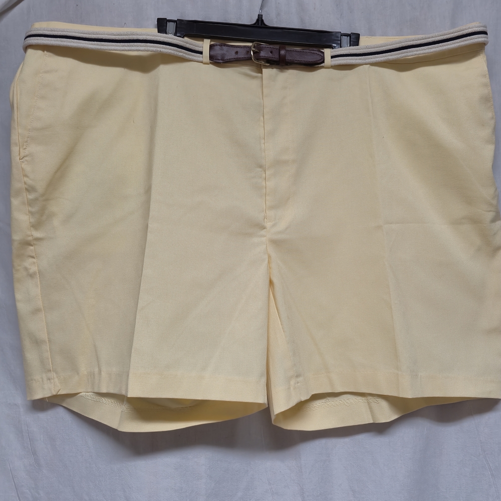 Haggar Sailcloth Men's Yellow Shorts w/Belt Plain Front Classic Fit W54 NWT A1
